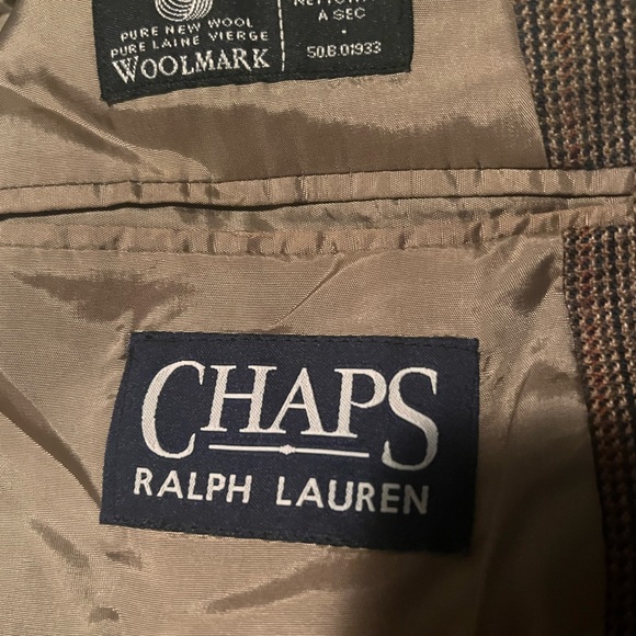 VINTAGE CHAPS/ RALPH LAUREN TAN/ BLACK CHECK MENS SPORT COAT - Picture 4 of 9